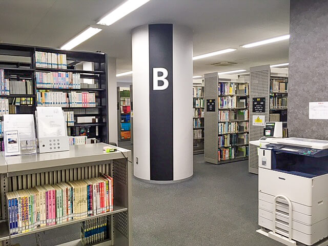 開架図書・エリアB
