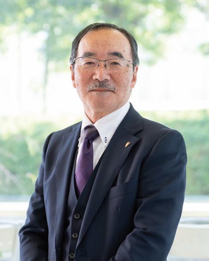 植草学園大学学長 桑名俊一