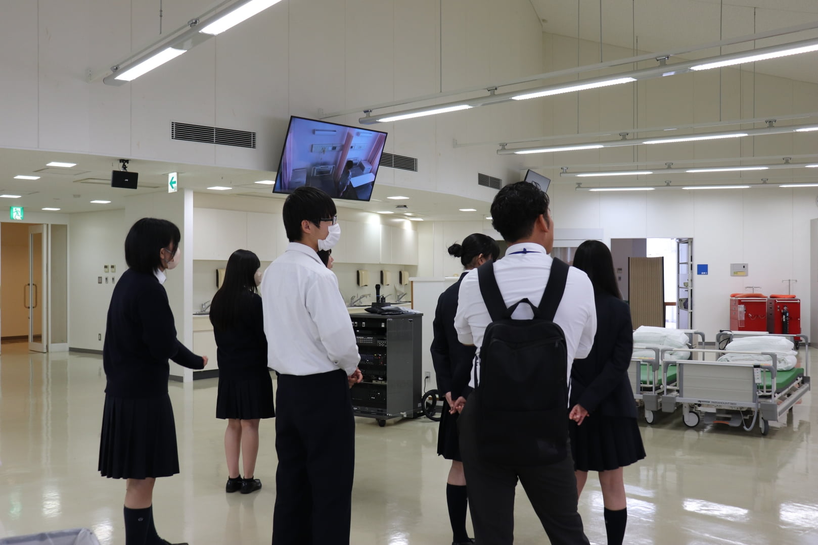 つくば国際大学 東風高等学校のみなさんが大学に来てくれました。