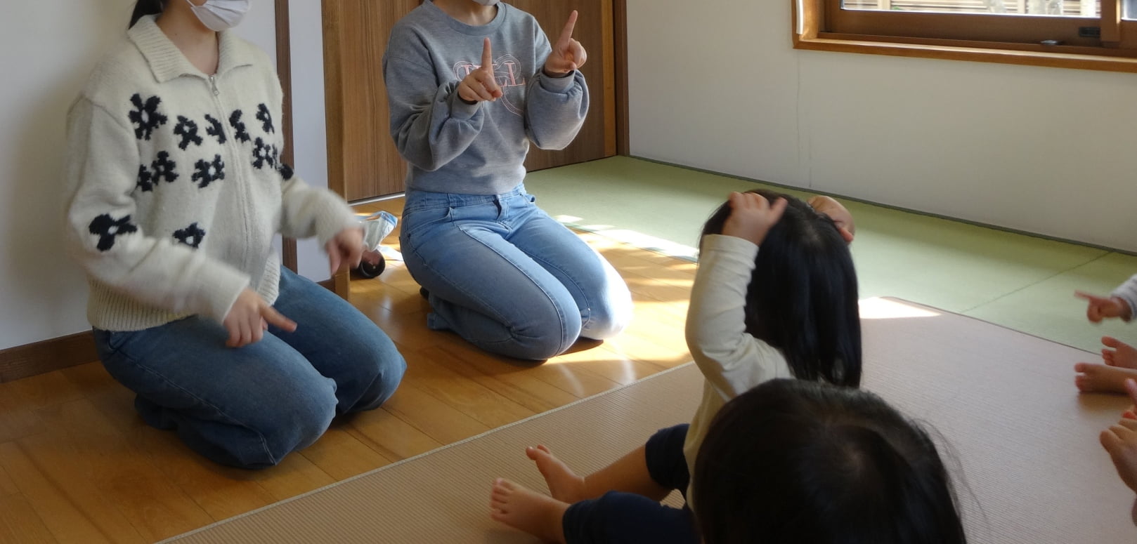 植草学園このはの家でクリスマスのおはなし会をしました